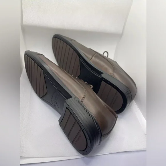 G.H. Bass & Co. Men's Flex Step Cap-toe/Brown Shoes 9 W / NWB /Boys/ Slip Res.